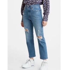NWT Levi’s 501 Button fly Jean Cropped High Rise Distressed Size 29